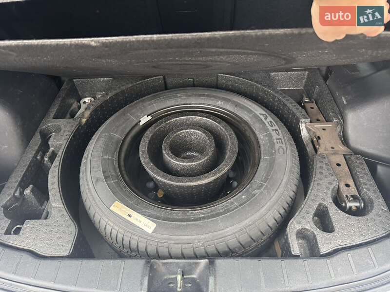 Позашляховик / Кросовер Mitsubishi ASX 2013 в Києві