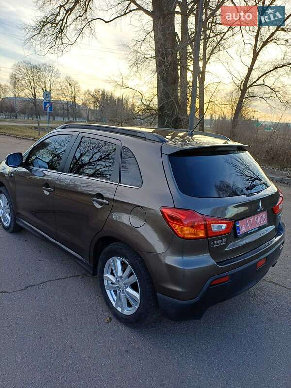 Внедорожник / Кроссовер Mitsubishi ASX 2010 в Ромнах фото 4 Внедорожник / Кроссовер Mitsubishi ASX 2010 в Ромнах