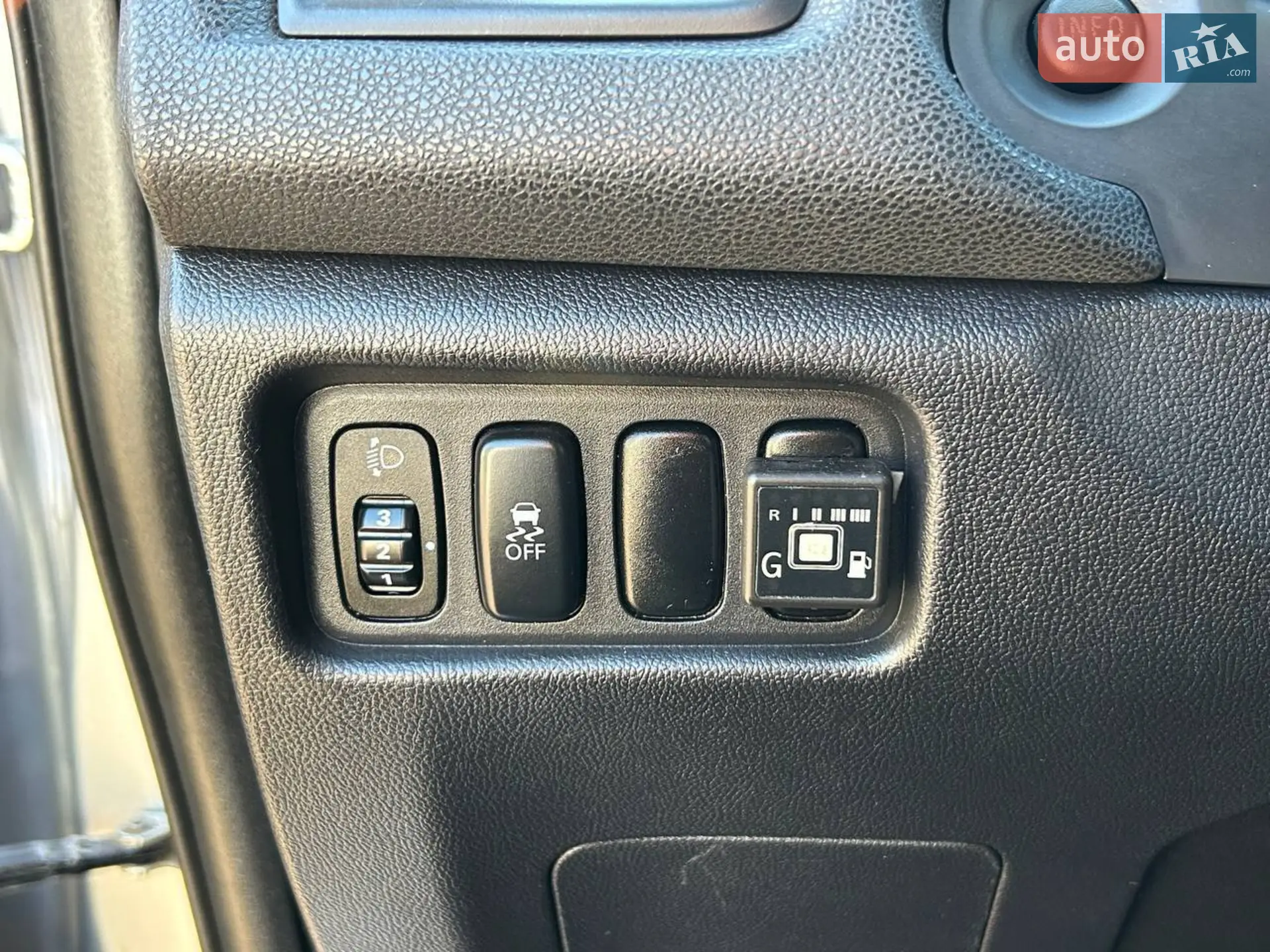 2012 Mitsubishi ASX - мініатюра 17