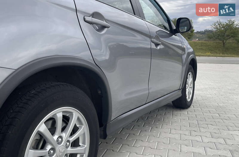 Внедорожник / Кроссовер Mitsubishi ASX 2017 в Черновцах
