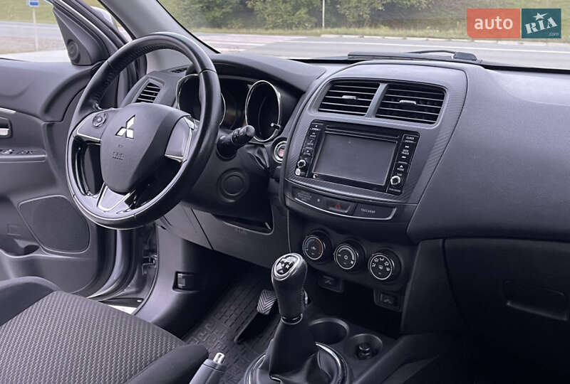 Внедорожник / Кроссовер Mitsubishi ASX 2017 в Черновцах