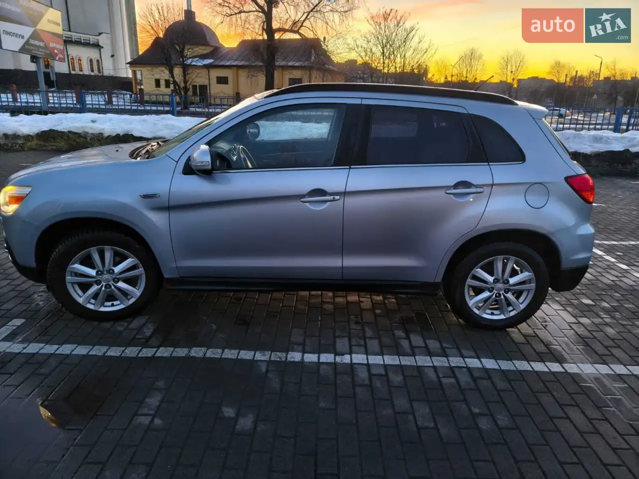 2011 Mitsubishi ASX - мініатюра 19