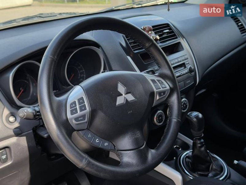 Внедорожник / Кроссовер Mitsubishi ASX 2010 в Ивано-Франковске