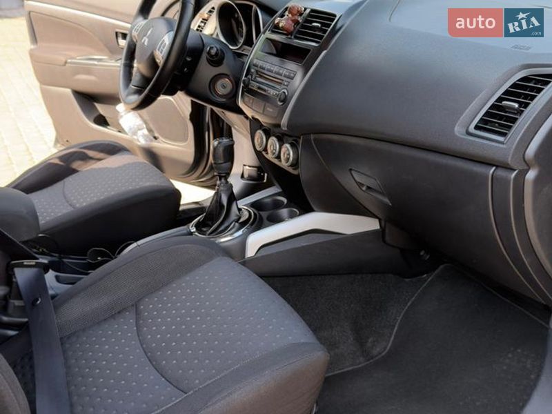 Внедорожник / Кроссовер Mitsubishi ASX 2010 в Ивано-Франковске