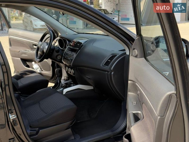 Внедорожник / Кроссовер Mitsubishi ASX 2010 в Ивано-Франковске