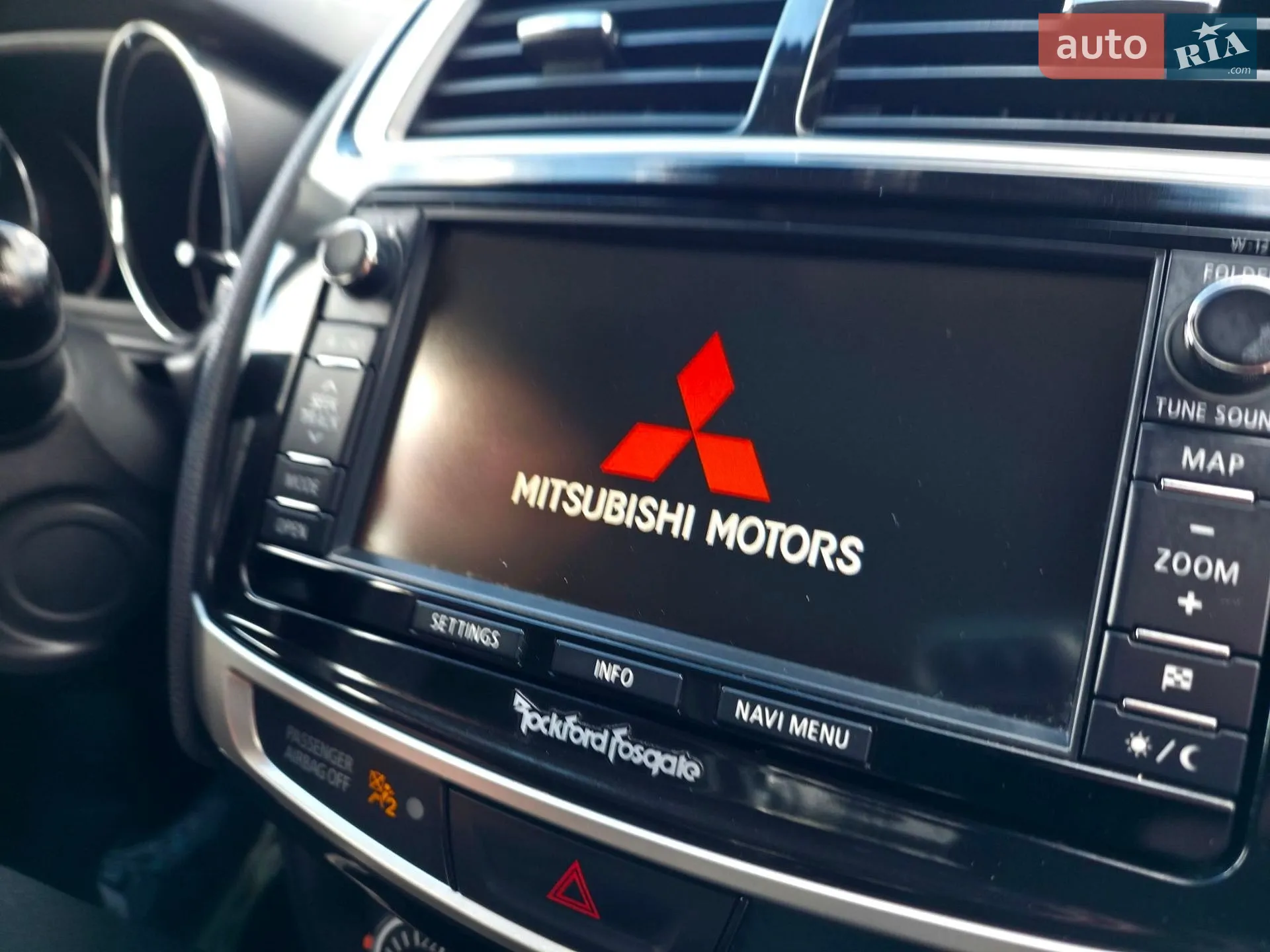2014 Mitsubishi ASX - мініатюра 19
