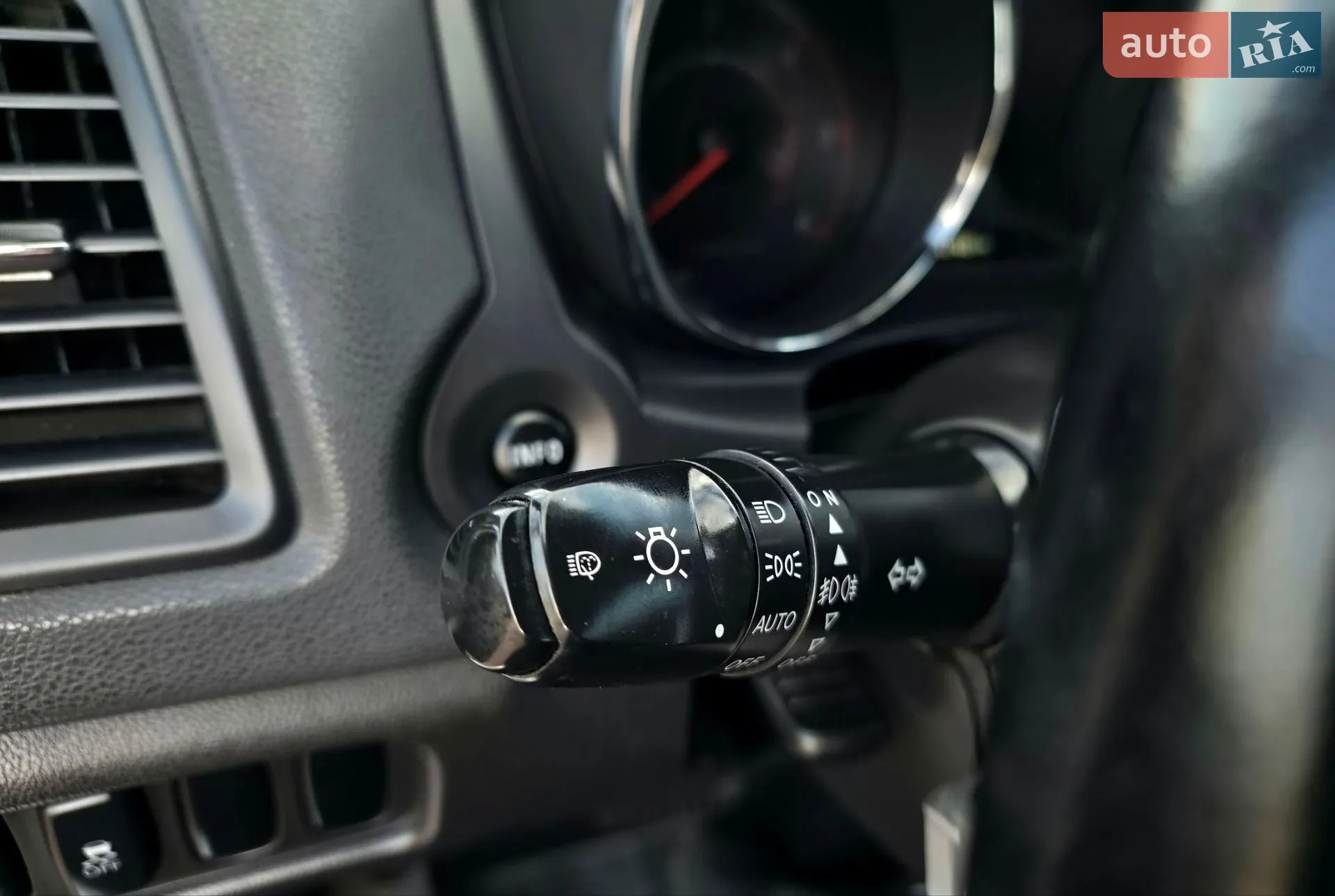 2014 Mitsubishi ASX - мініатюра 29