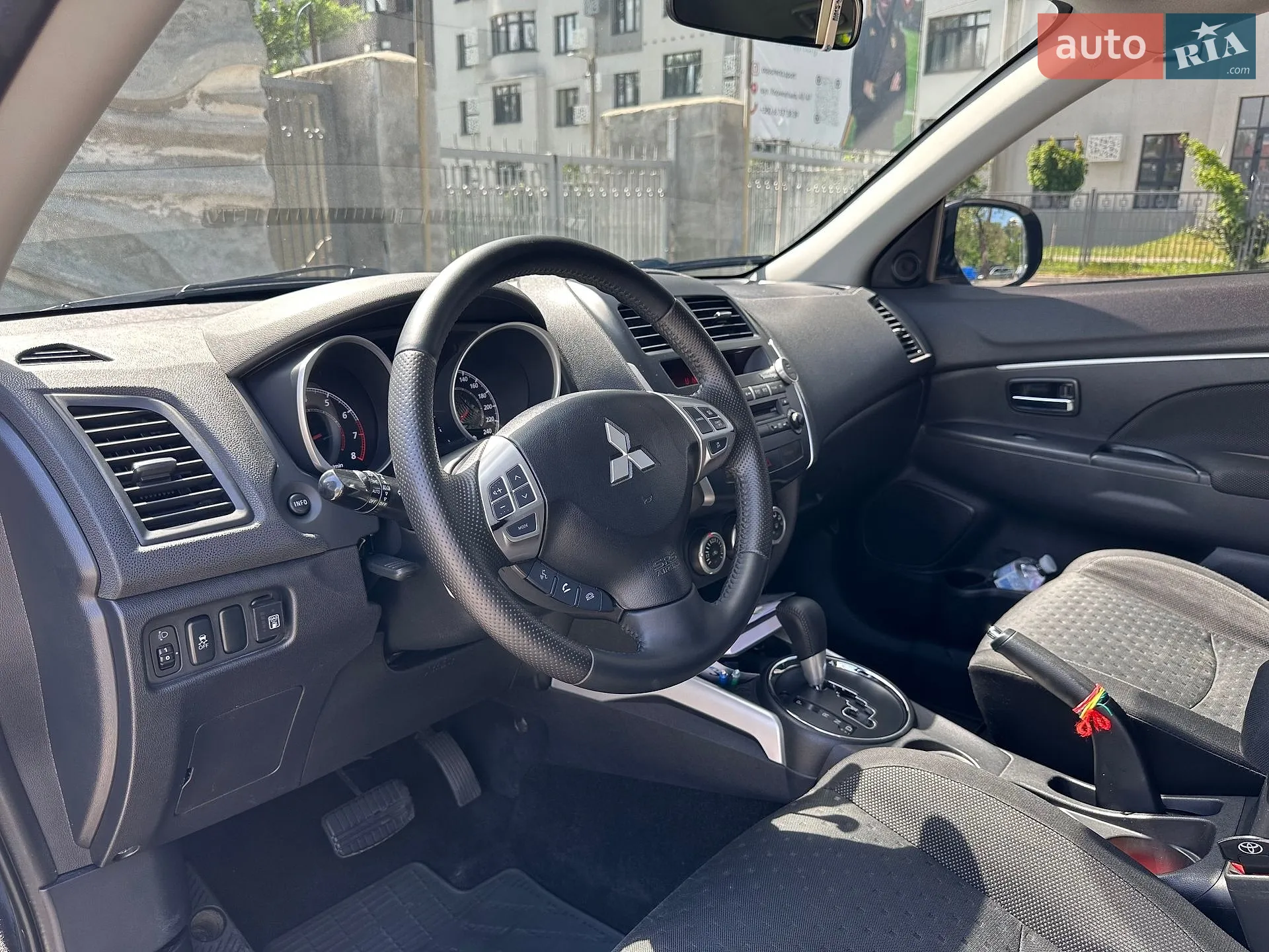 2011 Mitsubishi ASX - мініатюра 12