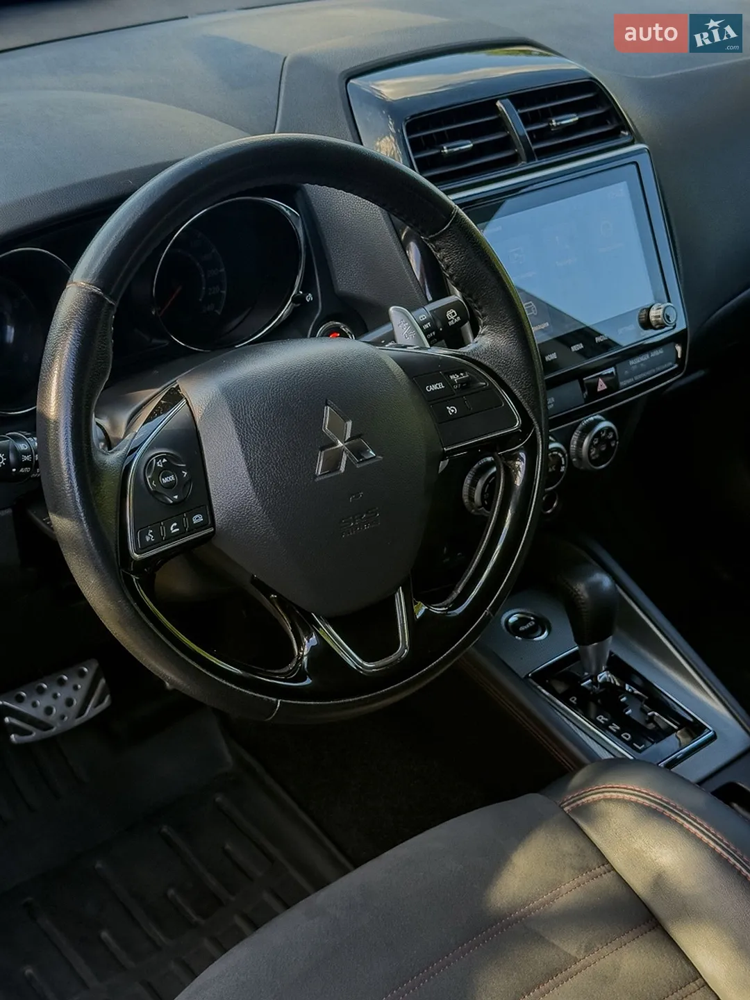 2019 Mitsubishi ASX - мініатюра 23