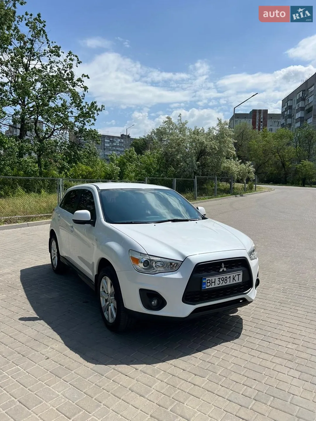 2013 Mitsubishi ASX - мініатюра 2