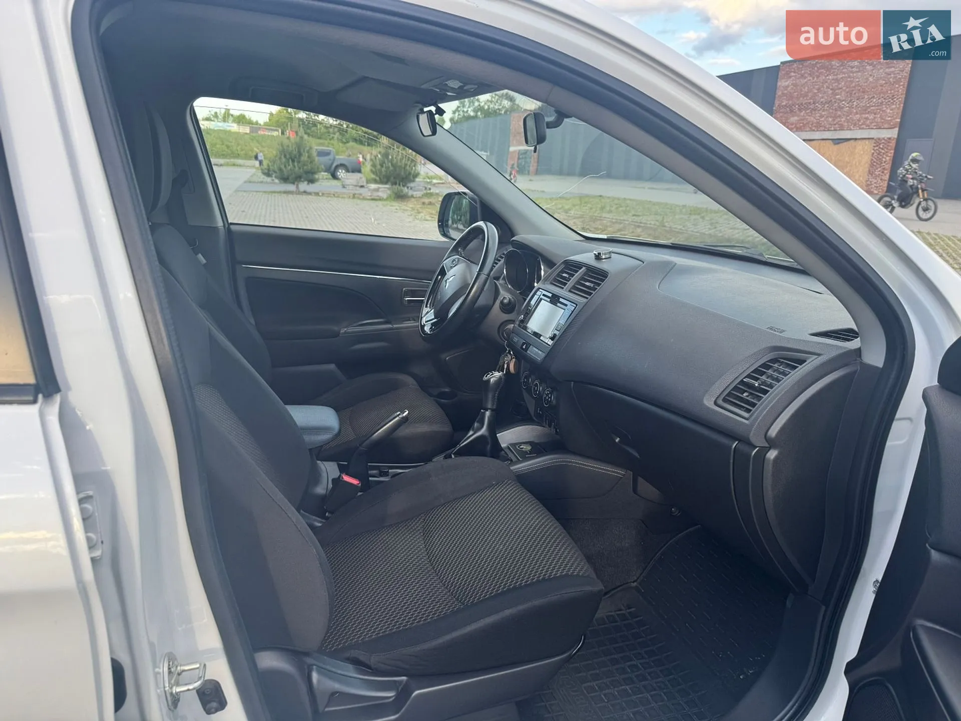 2019 Mitsubishi ASX - мініатюра 15