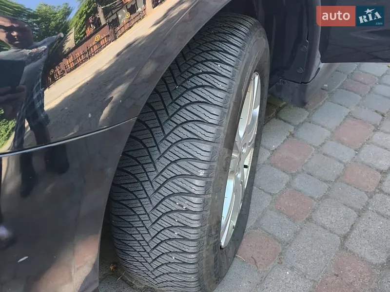 Mitsubishi ASX 2011 VIN JMBXJGA6WBZ435897 фото оголошення 2 з 53