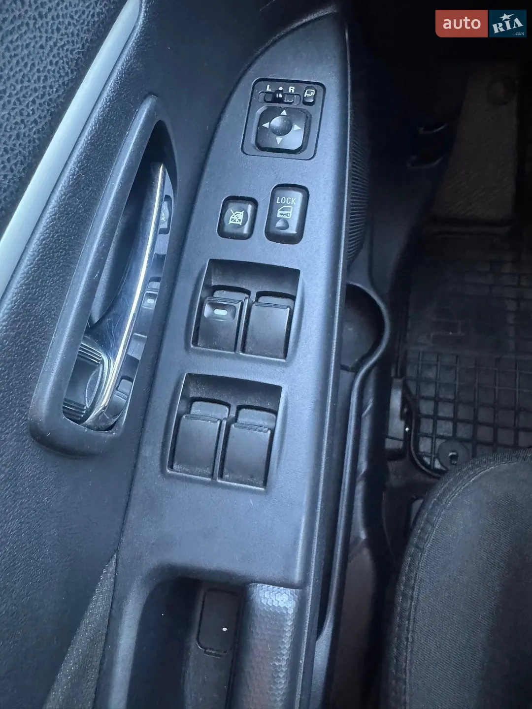 2011 Mitsubishi ASX - мініатюра 40