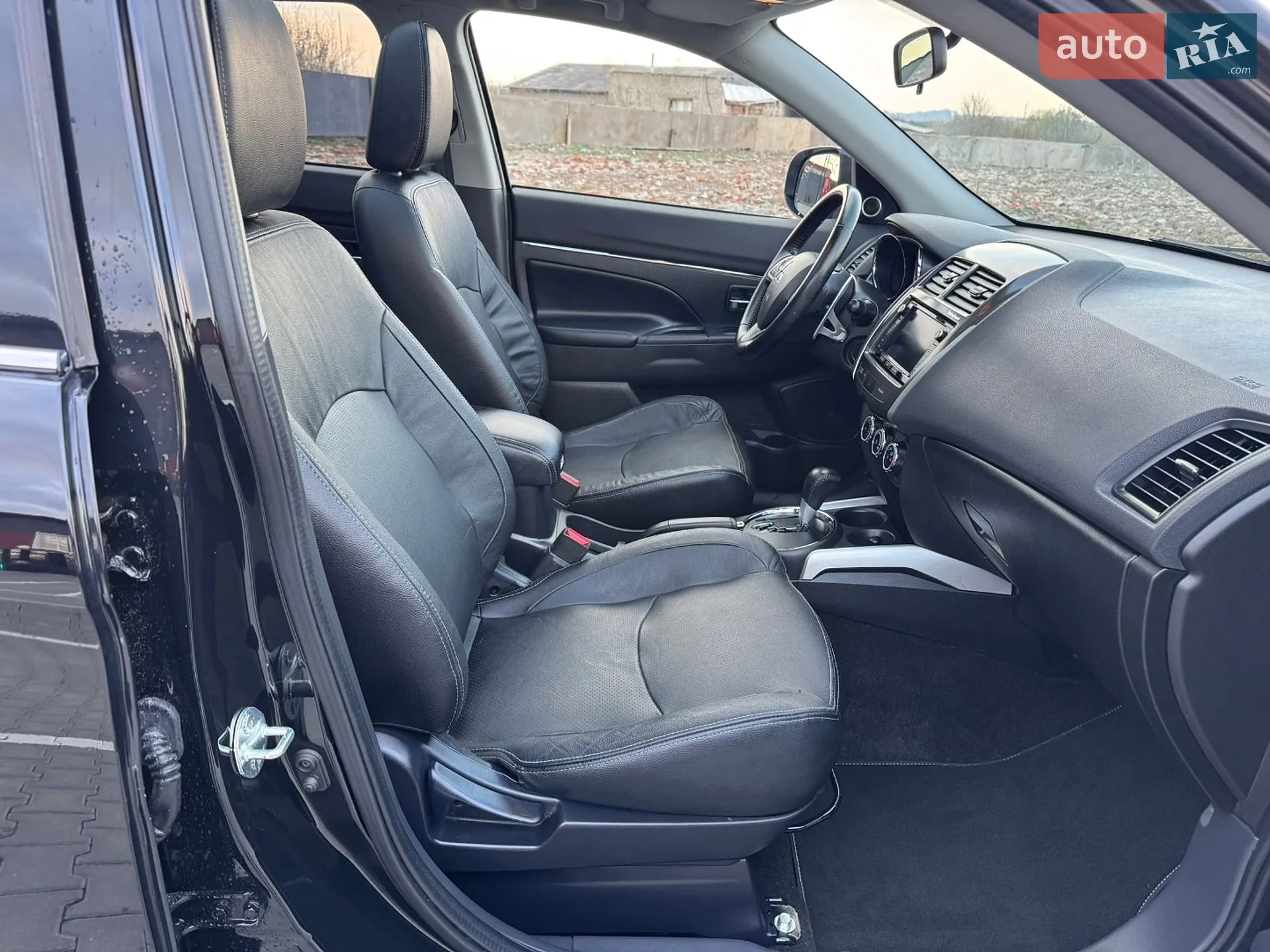 2015 Mitsubishi ASX - мініатюра 21