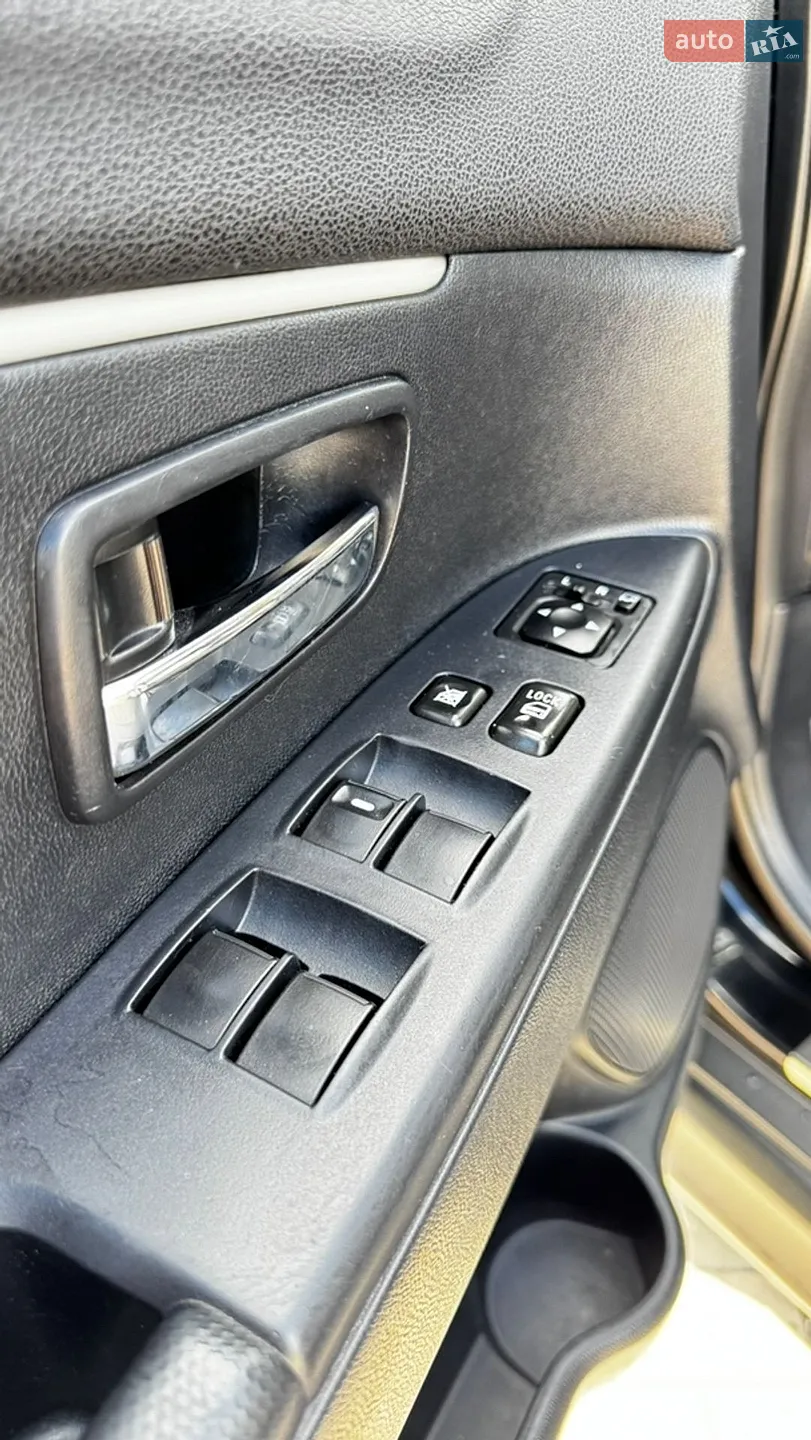 2011 Mitsubishi ASX - мініатюра 19