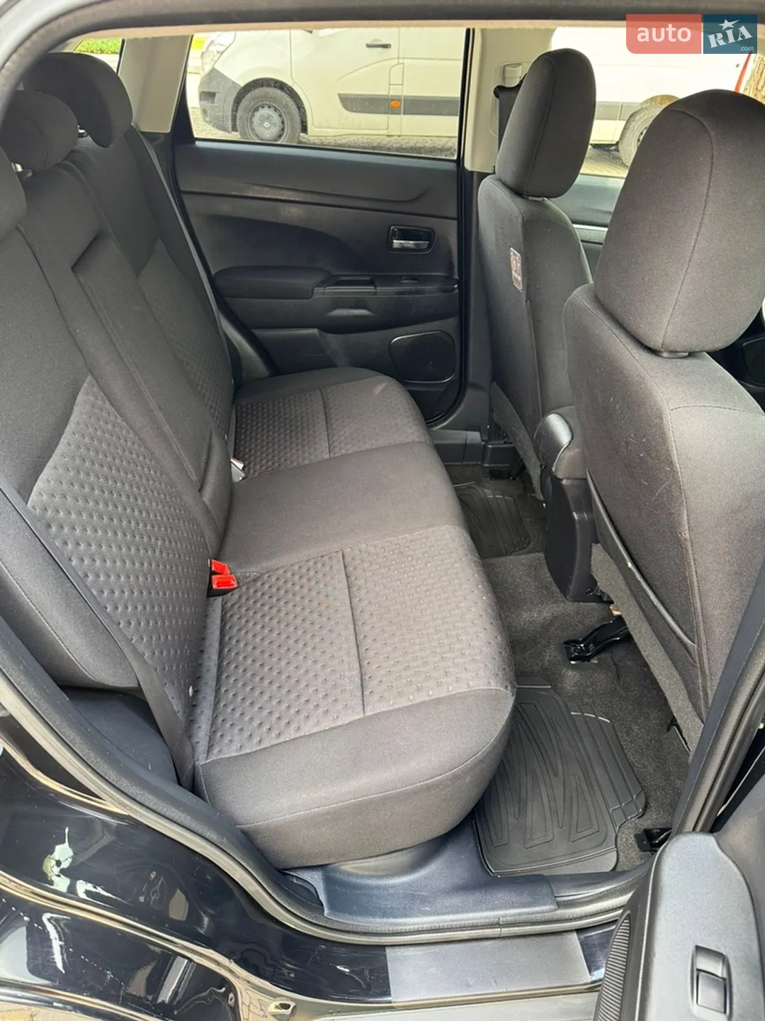 2012 Mitsubishi ASX - мініатюра 16