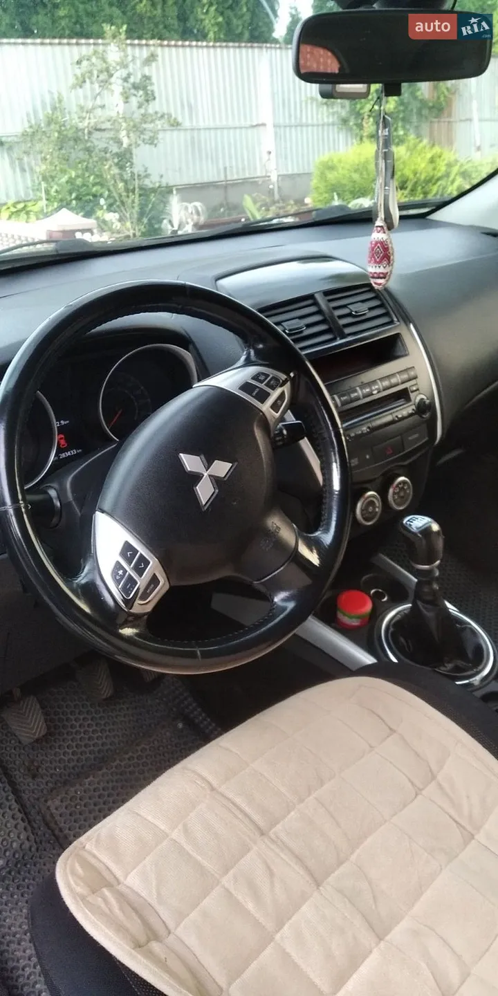 2010 Mitsubishi ASX - мініатюра 12