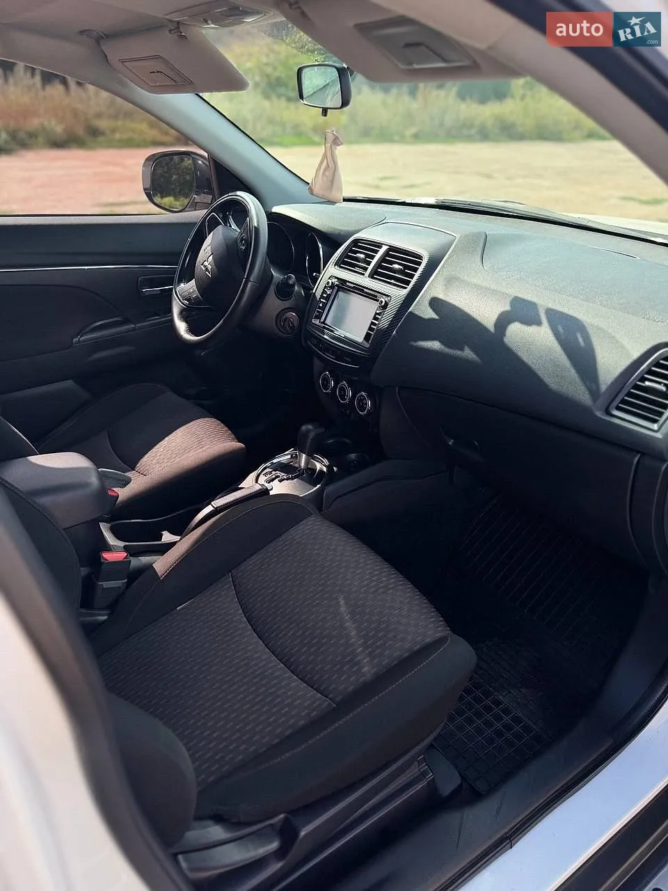 2017 Mitsubishi ASX - мініатюра 10