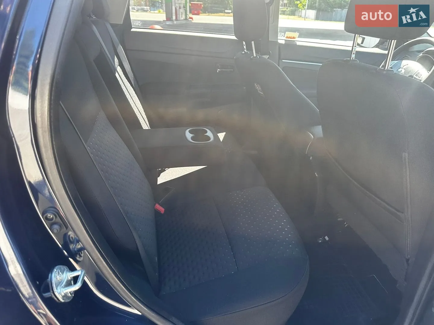 2010 Mitsubishi ASX - мініатюра 12