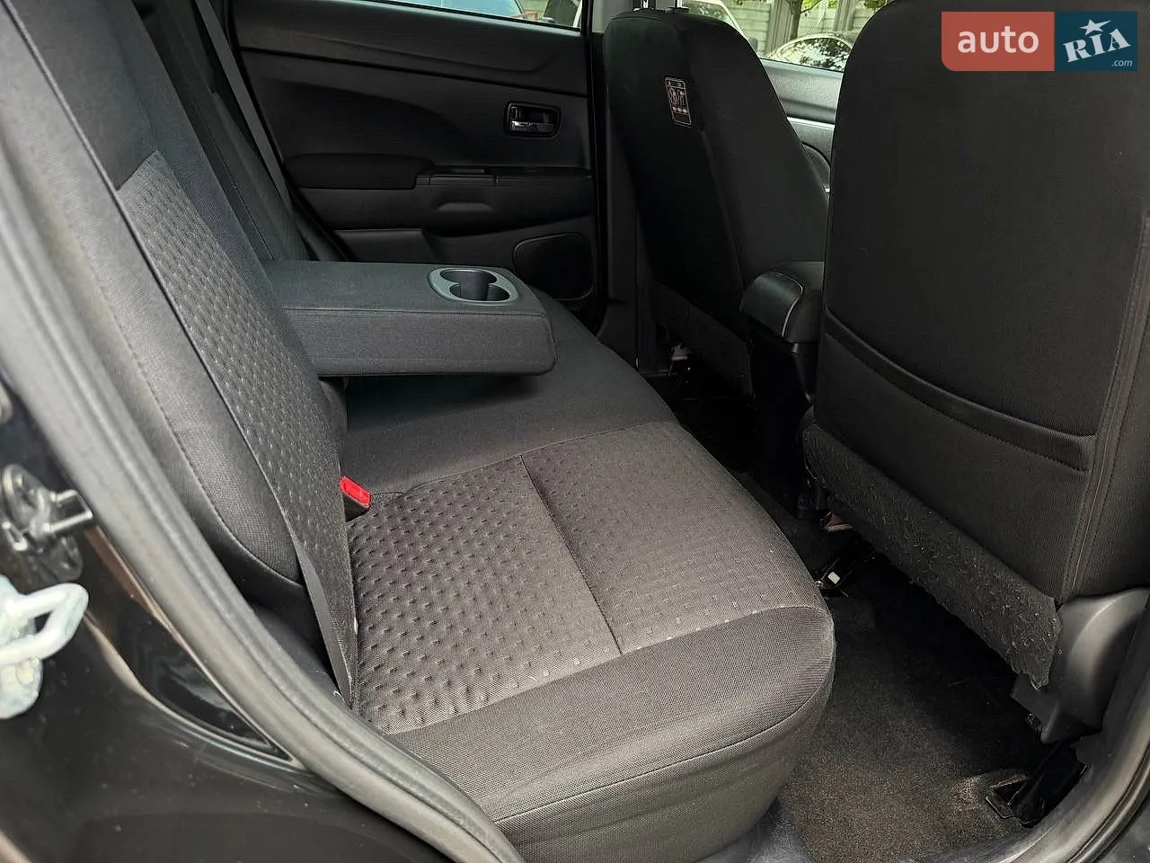 2010 Mitsubishi ASX - мініатюра 15