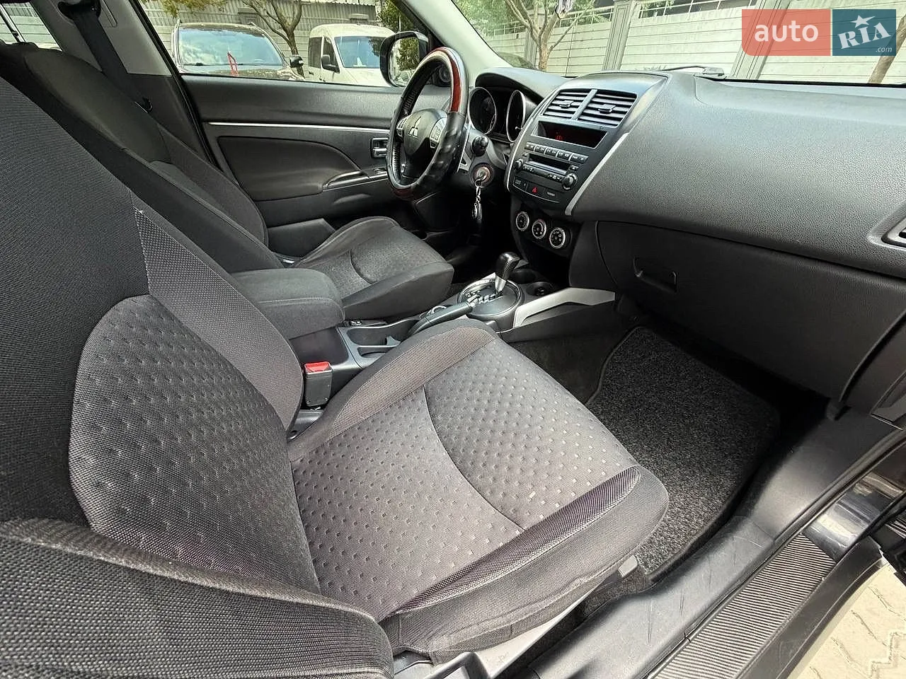 2010 Mitsubishi ASX - мініатюра 16
