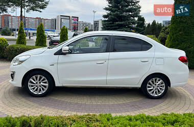 Седан Mitsubishi Attrage 2014 в 