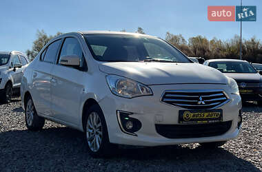 Седан Mitsubishi Attrage 2014 в Львові