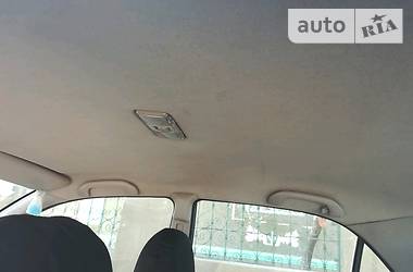 Седан Mitsubishi Carisma 2000 в 