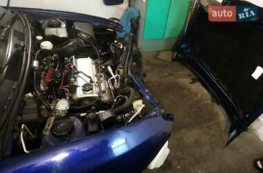 Седан Mitsubishi Carisma 2002 в 