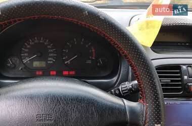 Хетчбек Mitsubishi Carisma 1999 в Гайсину