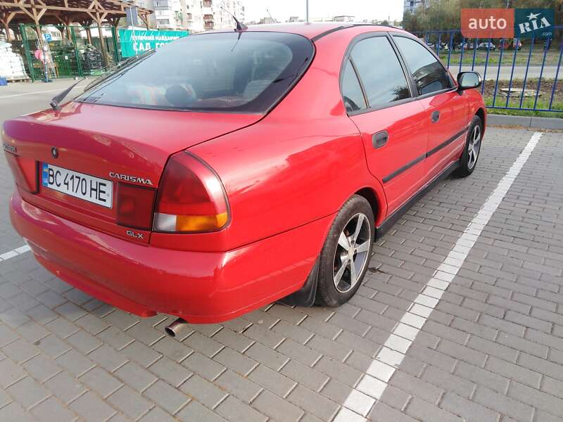 Ліфтбек Mitsubishi Carisma 1998 в Шептицькому