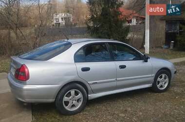 Седан Mitsubishi Carisma 2000 в Ивано-Франковске