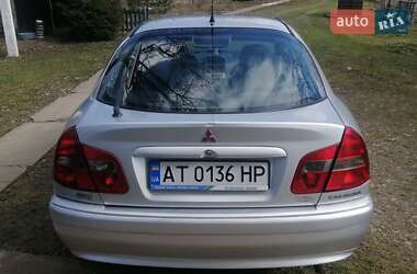 Седан Mitsubishi Carisma 2000 в Ивано-Франковске