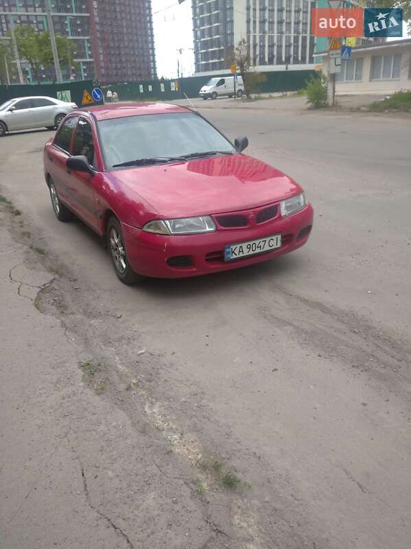 Седан Mitsubishi Carisma 1998 в Києві