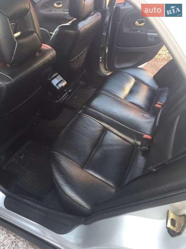 Седан Mitsubishi Carisma 2002 в Черкассах