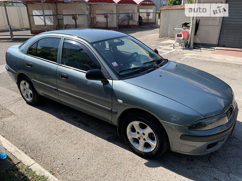 Лифтбек Mitsubishi Carisma 2002 в Рогатине