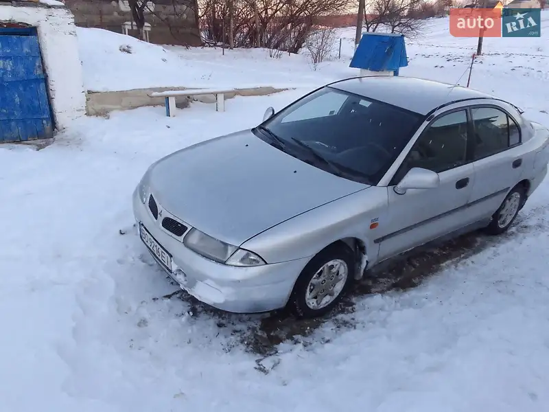 Mitsubishi Carisma 1999