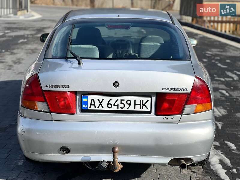 Седан Mitsubishi Carisma 1997 в Межгорье