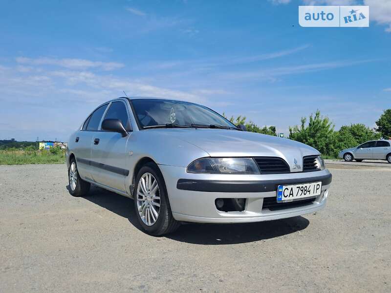 Лифтбек Mitsubishi Carisma 2004 в Ровно