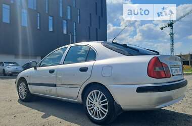 Лифтбек Mitsubishi Carisma 2004 в Ровно