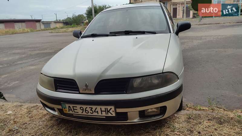 Лифтбек Mitsubishi Carisma 2002 в Кривом Роге