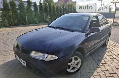 Лифтбек Mitsubishi Carisma 1996 в Черновцах