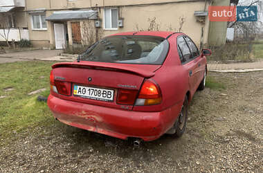 Ліфтбек Mitsubishi Carisma 1996 в Іршаві