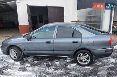 Ліфтбек Mitsubishi Carisma 2002 в 