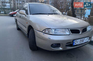 Лифтбек Mitsubishi Carisma 1997 в Виннице