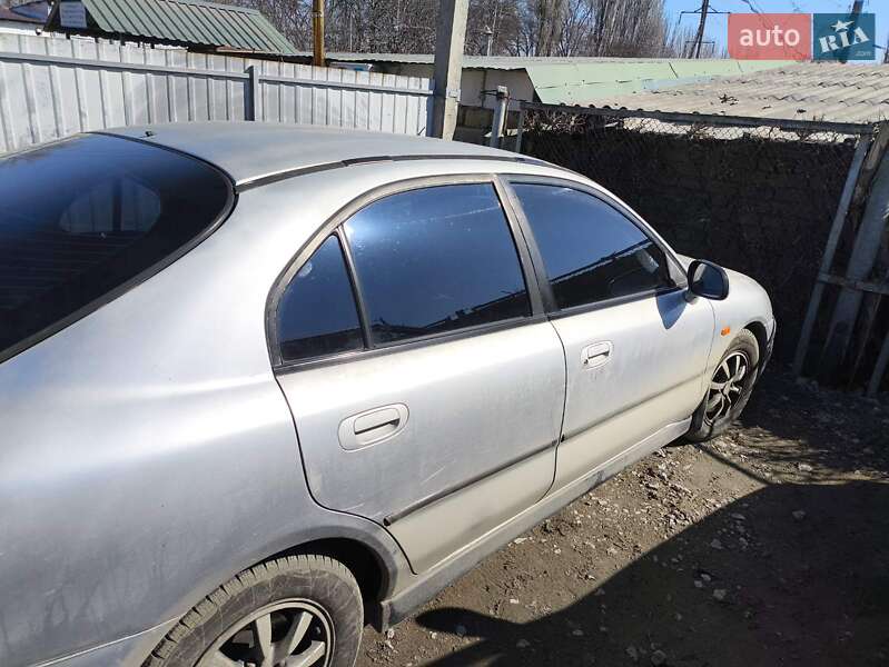 Лифтбек Mitsubishi Carisma 1996 в Одессе