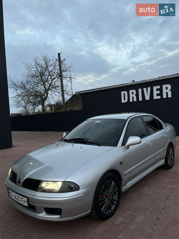 Лифтбек Mitsubishi Carisma 2003 в 