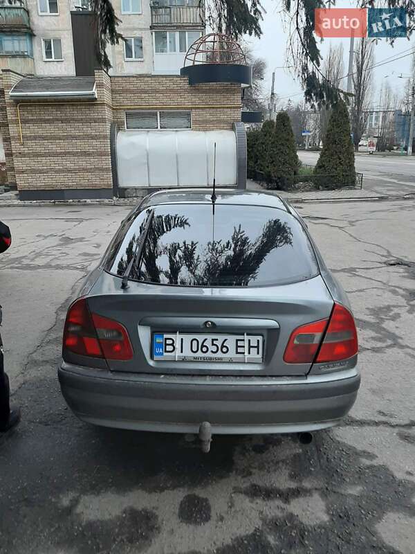 Ліфтбек Mitsubishi Carisma 2002 в Кременчуці
