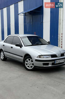 Седан Mitsubishi Carisma 1999 в 