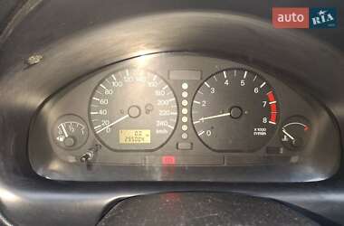 Седан Mitsubishi Carisma 2003 в 